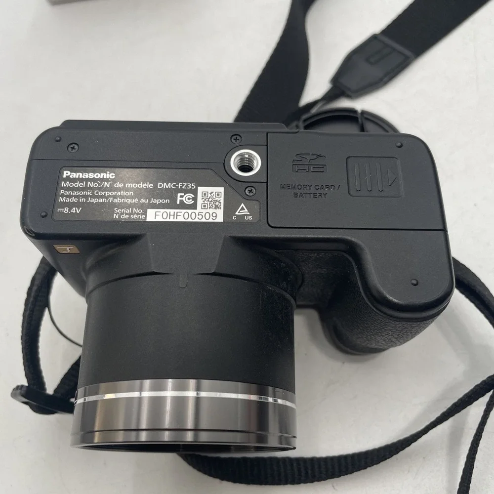 Panasonic Lumix DMC-FZ35 12.1MP 18x Digital Camera+Battery+Charger+ SD Card+Case